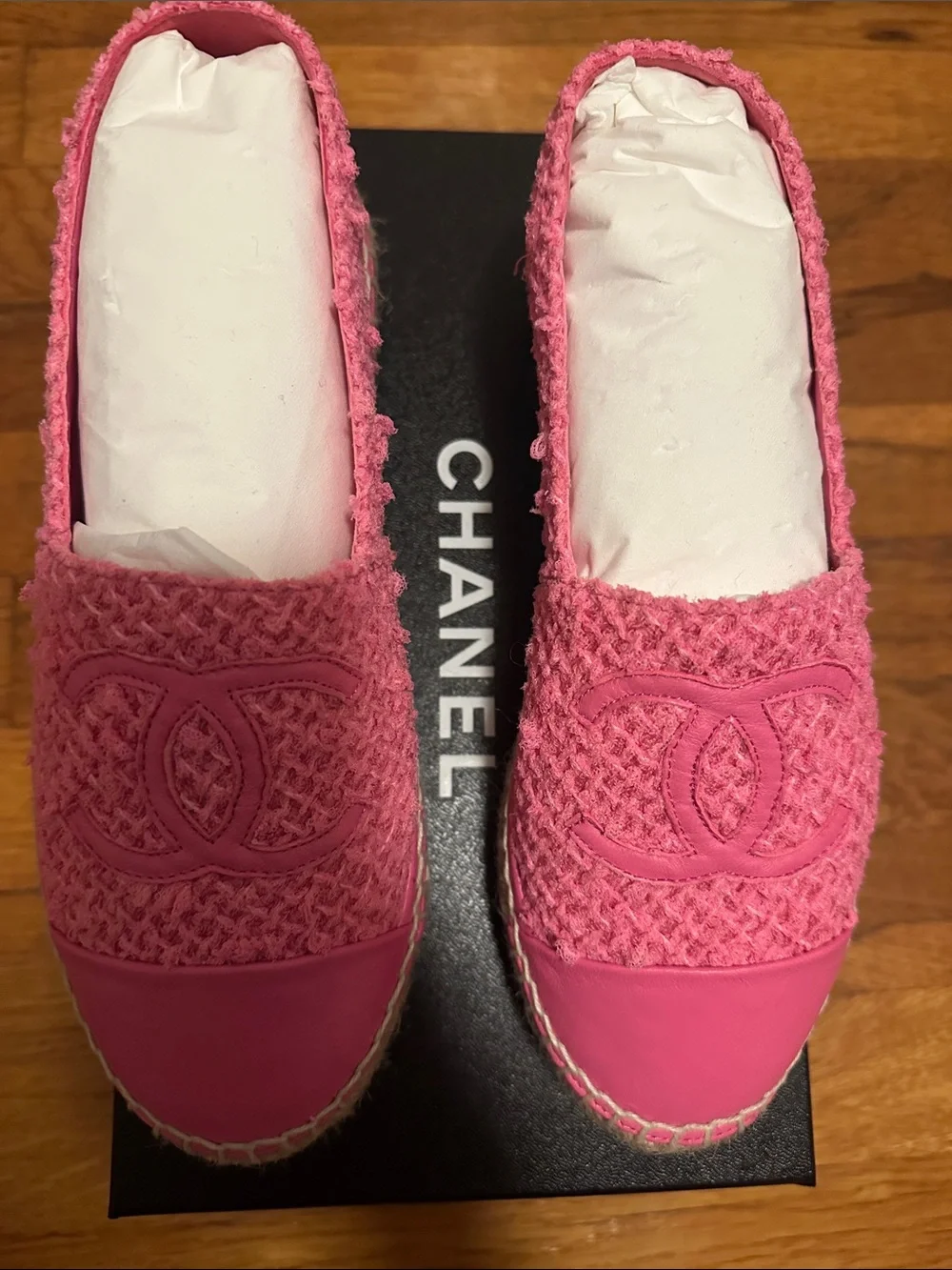 NWT Chanel Pink 2024 Interlocking CC Logo Espadrilles